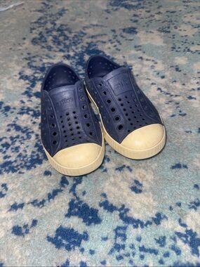 Native Kids Jefferson Slip-On Shoes in Navy size C7